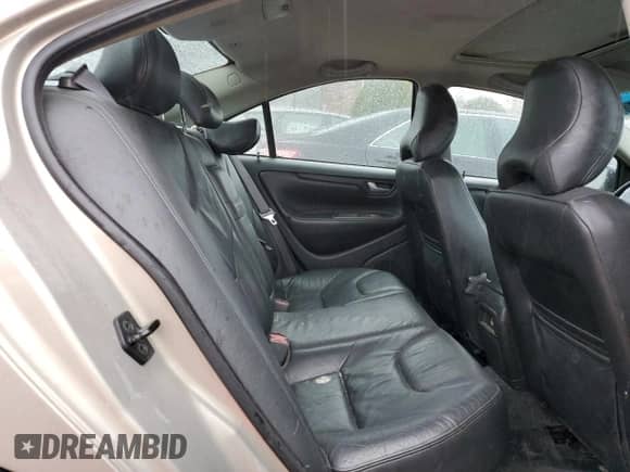 2001 Volvo S60 с VIN YV1RS61R112068583, выставлен на аукционе Copart как лот 81700044 с пробегом Не указан миль и Чистый • Clean title. История ставок и продаж доступна на DreamBid. Изображение 10.