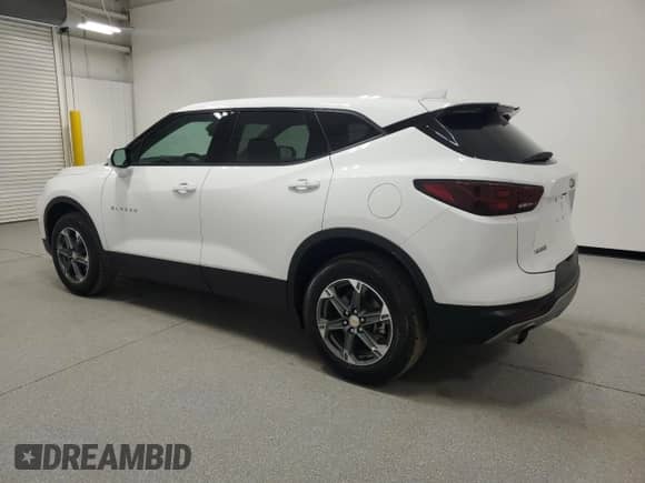 2025 Chevrolet Blazer LT with VIN 3GNKBCR44SS142218, listed as a Copart auction lot 85684625 with 28,272 mi miles and Clean title. Bid and sale history available at DreamBid. Image 2.