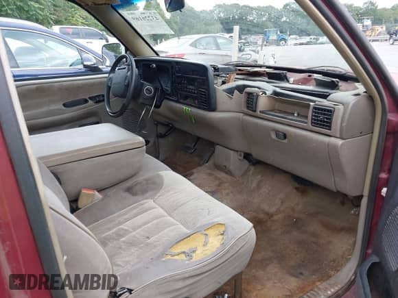 1996 Dodge 1500 с VIN 1B7HC16Y5TS543690, выставлен на аукционе IAAI как лот 43226169 с пробегом 367 892 миль миль и . История ставок и продаж доступна на DreamBid. Изображение 5.