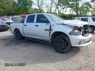 2017 Ram 1500 Express z VIN 1C6RR6KT0HS855246, wystawiony jako IAAI lot #42084483 z przebiegiem 122 762 mil mil oraz . Historia ofert i sprzedaży dostępna na DreamBid. Obrazek 1.