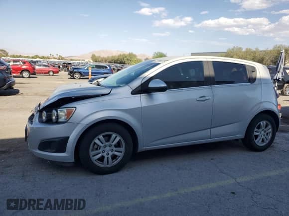 2013 Chevrolet Sonic LT с VIN 1G1JC6SB5D4235532, выставлен на аукционе Copart как лот 63789535 с пробегом 64 072 миль миль и Списание • Salvage title. История ставок и продаж доступна на DreamBid. Изображение 1.