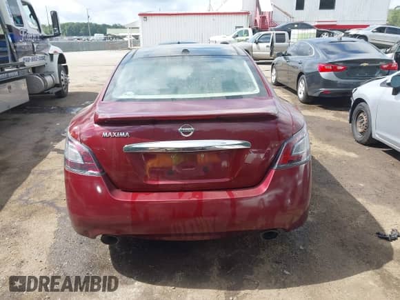 2013 Nissan Maxima SV z VIN 1N4AA5AP4DC815032, wystawiony jako IAAI lot #42964700 z przebiegiem 153 632 mil mil oraz . Historia ofert i sprzedaży dostępna na DreamBid. Obrazek 16.