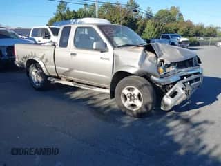 2000 Nissan Frontier XE z VIN 1N6ED26T8YC317507, wystawiony jako IAAI lot #43452883 z przebiegiem Nie podano mil oraz . Historia ofert i sprzedaży dostępna na DreamBid. Obrazek 1.