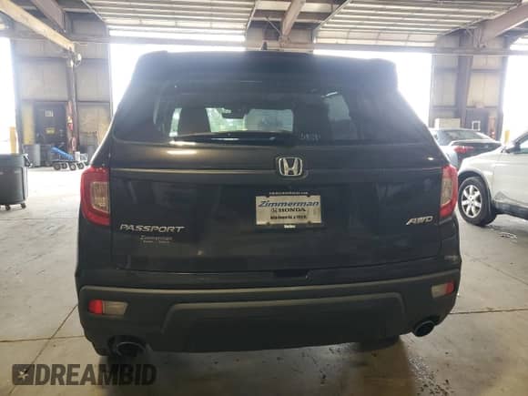 2021 Honda Passport EX-L с VIN 5FNYF8H56MB007686, выставлен на аукционе Copart как лот 70857645 с пробегом 68 724 миль миль и Списание • Salvage title. История ставок и продаж доступна на DreamBid. Изображение 6.