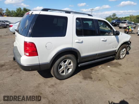2004 Ford Explorer XLT с VIN 1FMZU73K44ZA85228, выставлен на аукционе Copart как лот 71421435 с пробегом 196 671 миль миль и Списание • Salvage title. История ставок и продаж доступна на DreamBid. Изображение 3.