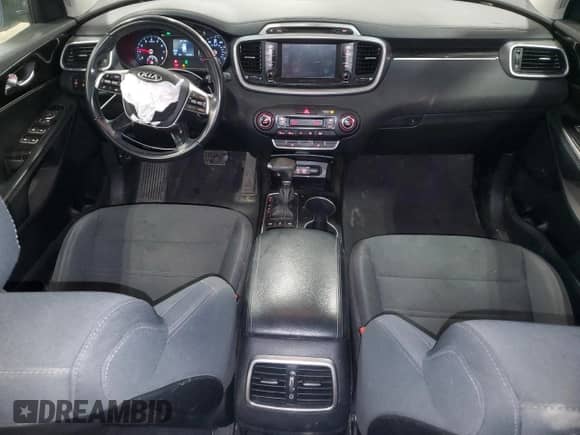 2019 Kia Sorento LX with VIN 5XYPGDA5XKG543171, listed as a Copart auction lot 64866315 with 150,896 mi miles and Salvage title. Bid and sale history available at DreamBid. Image 8.