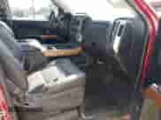 2018 Chevrolet Silverado 1500 LTZ z VIN 3GCUKSEC7JG292396, wystawiony jako IAAI lot #43262571 z przebiegiem Nie podano mil oraz . Historia ofert i sprzedaży dostępna na DreamBid. Obrazek 5.