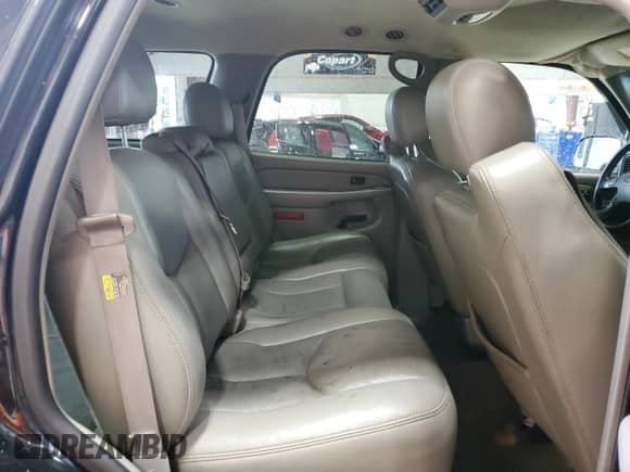 2004 Chevrolet Tahoe LS с VIN 1GNEK13T04R303106, выставлен на аукционе Copart как лот 67233675 с пробегом 213 888 миль миль и Списание • Salvage title. История ставок и продаж доступна на DreamBid. Изображение 11.