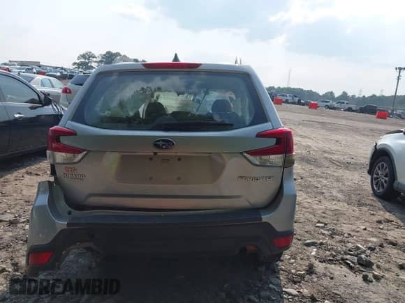 2019 Subaru Forester с VIN JF2SKACC6KH442317, выставлен на аукционе IAAI как лот 42394991 с пробегом 144 246 миль миль и . История ставок и продаж доступна на DreamBid. Изображение 16.