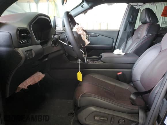 2025 Honda Pilot Black Edition z VIN 5FNYG1H90SB073316, wystawiony jako Copart lot #62947955 z przebiegiem Nie podano mil oraz Szkoda całkowita • Salvage title. Historia ofert i sprzedaży dostępna na DreamBid. Obrazek 7.