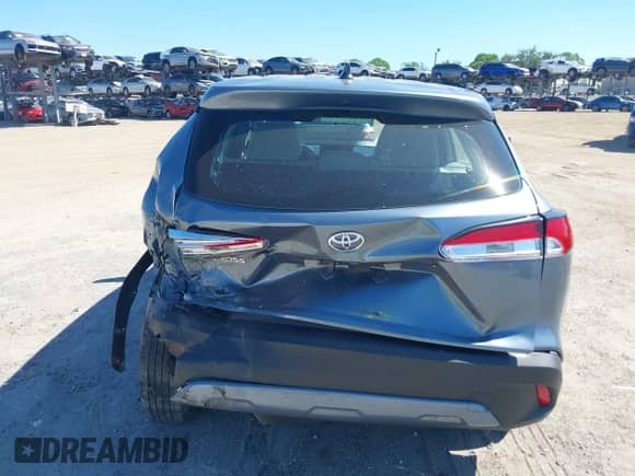 2022 Toyota Corolla Cross L with VIN 7MUAAAAG7NV029721, listed as a IAAI auction lot 43304097 with 31,139 mi miles and . Bid and sale history available at DreamBid. Image 16.