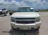 2009 Chevrolet Suburban LTZ z VIN 1GNFK36399R234676, wystawiony jako IAAI lot #42321922 z przebiegiem 419 096 mil mil oraz . Historia ofert i sprzedaży dostępna na DreamBid. Obrazek 12.