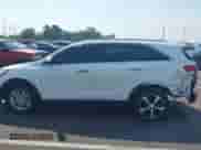 2017 Kia Sorento EX с VIN 5XYPH4A50HG292036, выставлен на аукционе IAAI как лот 42866965 с пробегом 175 881 миль миль и . История ставок и продаж доступна на DreamBid. Изображение 14.