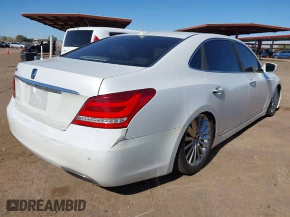 2014 Hyundai Equus Ultimate z VIN KMHGH4JH8EU080789, wystawiony jako IAAI lot #41781207 z przebiegiem 113 032 mil mil oraz . Historia ofert i sprzedaży dostępna na DreamBid. Obrazek 4.