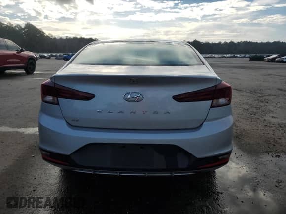 2020 Hyundai Elantra SE с VIN KMHD74LF1LU926825, выставлен на аукционе Copart как лот 81186345 с пробегом 152 225 миль миль и Списание • Salvage title. История ставок и продаж доступна на DreamBid. Изображение 6.