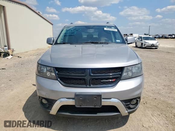 2017 Dodge Journey Crossroad with VIN 3C4PDCGG7HT538975, listed as a Copart auction lot 70304555 with 123,652 mi miles and Salvage title. Bid and sale history available at DreamBid. Image 5.
