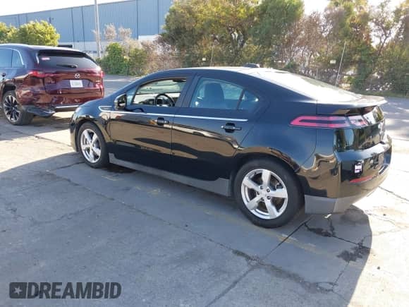 2015 Chevrolet Volt z VIN 1G1RD6E43FU102560, wystawiony jako IAAI lot #43595883 z przebiegiem 106 638 mil mil oraz . Historia ofert i sprzedaży dostępna na DreamBid. Obrazek 3.