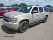 2008 Chevrolet Suburban LTZ z VIN 1GNFK16Y78R121985, wystawiony jako IAAI lot #42602591 z przebiegiem 186 975 mil mil oraz . Historia ofert i sprzedaży dostępna na DreamBid. Obrazek 2.