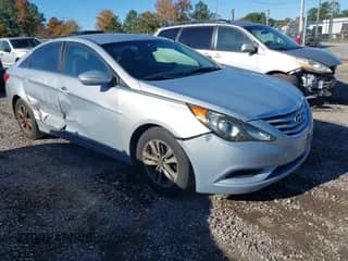 2011 Hyundai Sonata GLS z VIN 5NPEB4AC8BH201067, wystawiony jako IAAI lot #43497512 z przebiegiem 245 549 mil mil oraz . Historia ofert i sprzedaży dostępna na DreamBid. Obrazek 1.