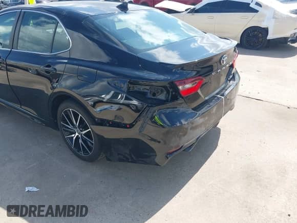 2023 Toyota Camry SE с VIN 4T1G11AK2PU771320, выставлен на аукционе IAAI как лот 42341023 с пробегом 42 568 миль миль и . История ставок и продаж доступна на DreamBid. Изображение 6.