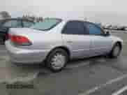 2001 Honda Accord LX z VIN 1HGCG65581A039335, wystawiony jako Copart lot #44390165 z przebiegiem 207 039 mil mil oraz Szkoda całkowita • Salvage title. Historia ofert i sprzedaży dostępna na DreamBid. Obrazek 3.
