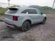 2025 Kia Sorento S с VIN 5XYRLDJCXSG332491, выставлен на аукционе IAAI как лот 43003969 с пробегом 1 969 миль миль и . История ставок и продаж доступна на DreamBid. Изображение 4.