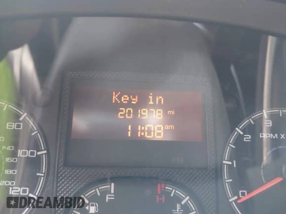 2014 Ram ProMaster Cargo z VIN 3C6TRVBG3EE105518, wystawiony jako IAAI lot #41673098 z przebiegiem 201 978 mil mil oraz . Historia ofert i sprzedaży dostępna na DreamBid. Obrazek 15.