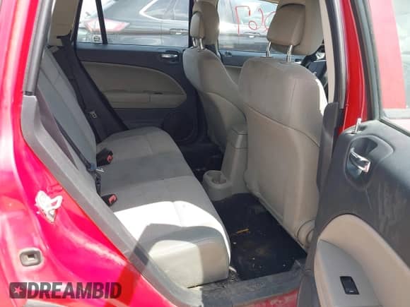 2011 Dodge Caliber z VIN 1B3CB1HA7BD209131, wystawiony jako IAAI lot #42730267 z przebiegiem 114 581 mil mil oraz . Historia ofert i sprzedaży dostępna na DreamBid. Obrazek 8.