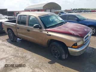 2001 Dodge Dakota Sport with VIN 1B7GL2AN71S217191, listed as a IAAI auction lot 43326836 with 294,901 mi miles and . Bid and sale history available at DreamBid. Image 1.