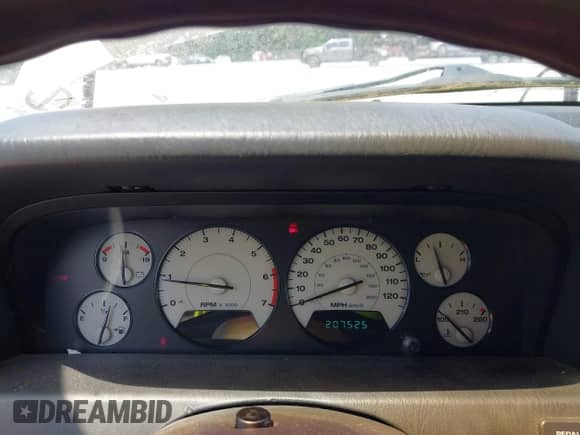 2003 Jeep Grand Cherokee Overland с VIN 1J8GW68J93C547390, выставлен на аукционе IAAI как лот 42420551 с пробегом 207 525 миль миль и . История ставок и продаж доступна на DreamBid. Изображение 7.