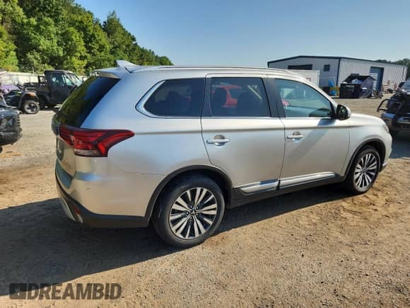 2020 Mitsubishi Outlander ES with VIN JA4AZ3A32LZ034939, listed as a Copart auction lot 71653725 with 105,553 mi miles and Salvage title. Bid and sale history available at DreamBid. Image 3.