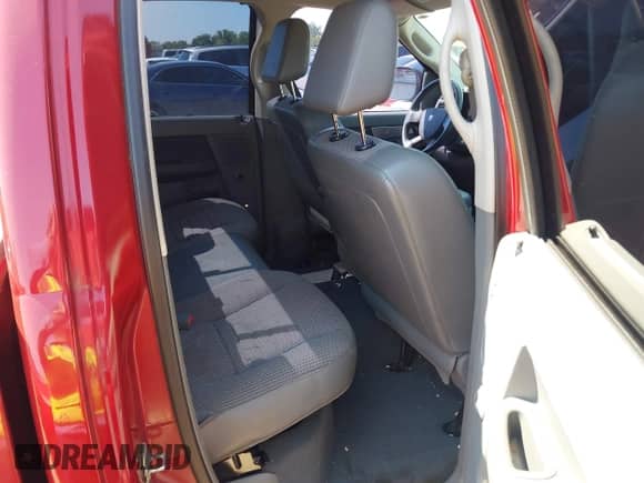 2008 Dodge 1500 SLT z VIN 1D7HA18N18S569614, wystawiony jako IAAI lot #43180628 z przebiegiem 112 986 mil mil oraz . Historia ofert i sprzedaży dostępna na DreamBid. Obrazek 8.