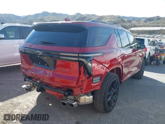 2024 Chevrolet Traverse FWD RS with VIN 1GNERLKS7RJ163741, listed as a IAAI auction lot 41647782 with 7,602 mi miles and . Bid and sale history available at DreamBid. Image 4.