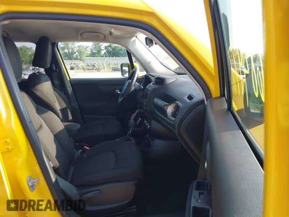 2017 Jeep Renegade Altitude with VIN ZACCJBBB5HPF29616, listed as a IAAI auction lot 42684977 with 79,016 mi miles and . Bid and sale history available at DreamBid. Image 5.
