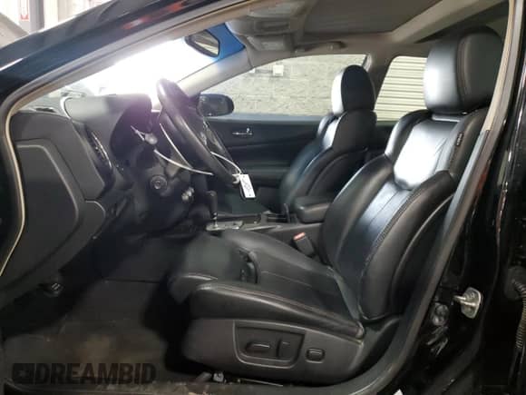 2014 Nissan Maxima SV z VIN 1N4AA5AP4EC489640, wystawiony jako Copart lot #66368125 z przebiegiem 106 828 mil mil oraz Szkoda całkowita • Salvage title. Historia ofert i sprzedaży dostępna na DreamBid. Obrazek 7.