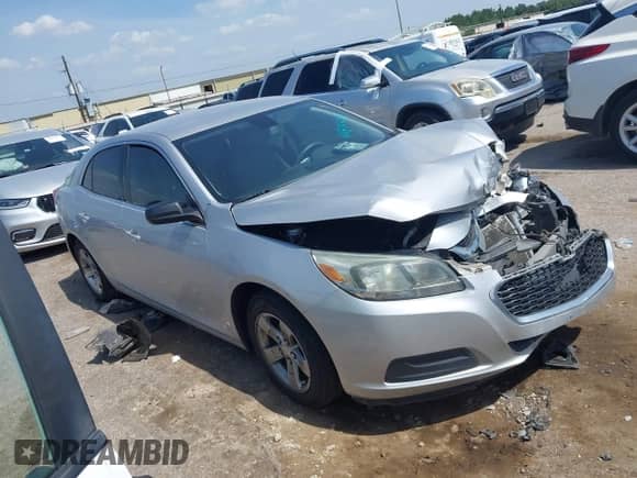 2015 Chevrolet Malibu LS z VIN 1G11A5SL0FF108140, wystawiony jako IAAI lot #42871243 z przebiegiem 66 878 mil mil oraz . Historia ofert i sprzedaży dostępna na DreamBid. Obrazek 1.