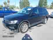 2018 Volkswagen Tiguan S с VIN 3VV1B7AX1JM091928, выставлен на аукционе IAAI как лот 42283454 с пробегом 53 650 миль миль и . История ставок и продаж доступна на DreamBid. Изображение 2.