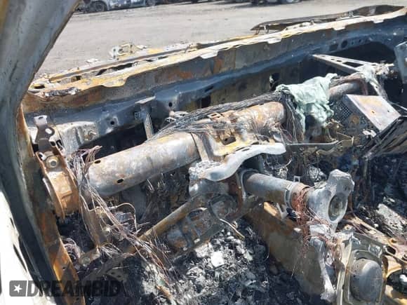 2023 Toyota Camry TRD z VIN 4T1KZ1AK3PU083104, wystawiony jako IAAI lot #43071874 z przebiegiem Nie podano mil oraz . Historia ofert i sprzedaży dostępna na DreamBid. Obrazek 7.