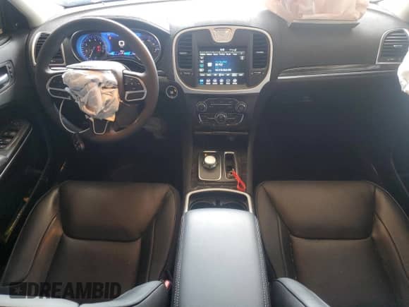 2023 Chrysler 300 Touring L with VIN 2C3CCASG9PH573347, listed as a Copart auction lot 68348105 with 6,258 mi miles and Salvage title. Bid and sale history available at DreamBid. Image 8.