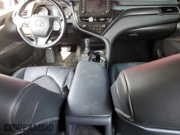 2021 Toyota Camry SE Nightshade z VIN 4T1G11AK5MU479916, wystawiony jako Copart lot #71206825 z przebiegiem 82 202 mil mil oraz Szkoda całkowita • Salvage title. Historia ofert i sprzedaży dostępna na DreamBid. Obrazek 8.