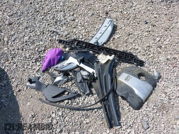 2013 Hyundai Veloster Turbo с VIN KMHTC6AE7DU167385, выставлен на аукционе IAAI как лот 42569711 с пробегом 130 526 миль миль и . История ставок и продаж доступна на DreamBid. Изображение 11.