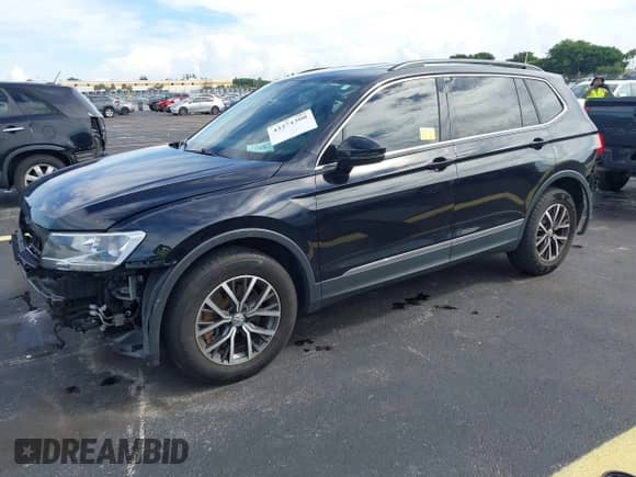 2020 Volkswagen Tiguan SE с VIN 3VV3B7AXXLM156450, выставлен на аукционе IAAI как лот 43271308 с пробегом 87 521 миль миль и . История ставок и продаж доступна на DreamBid. Изображение 18.