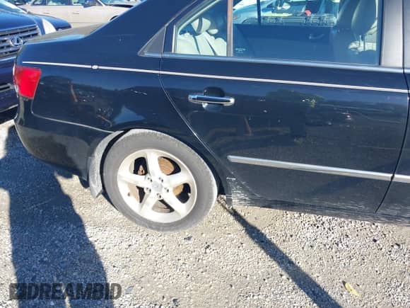 2008 Hyundai Sonata SE с VIN 5NPEU46C18H353820, выставлен на аукционе IAAI как лот 43464818 с пробегом 245 451 миль миль и . История ставок и продаж доступна на DreamBid. Изображение 6.