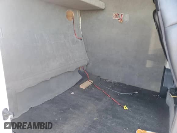 2018 Ram ProMaster Cargo с VIN 3C6URVHGXJE160330, выставлен на аукционе Copart как лот 69261504 с пробегом 41 299 миль миль и Списание • Salvage title. История ставок и продаж доступна на DreamBid. Изображение 11.