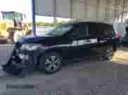 2017 Nissan Pathfinder SV z VIN 5N1DR2MM4HC661861, wystawiony jako Copart lot #81296645 z przebiegiem 136 778 mil mil oraz Szkoda całkowita • Salvage title. Historia ofert i sprzedaży dostępna na DreamBid. Obrazek 1.