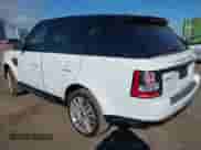 2013 Land Rover Range Rover Sport HSE Lux z VIN SALSK2D4XDA807503, wystawiony jako IAAI lot #43424091 z przebiegiem 96 905 mil mil oraz . Historia ofert i sprzedaży dostępna na DreamBid. Obrazek 3.