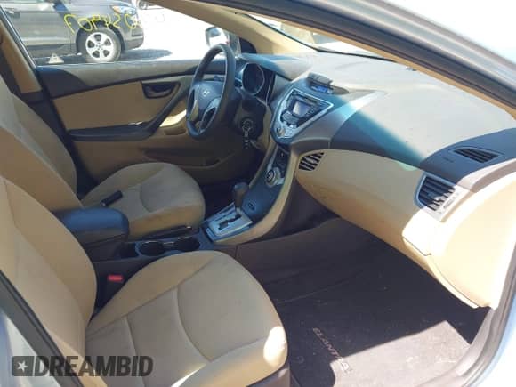 2011 Hyundai Elantra Limited с VIN KMHDH4AE0BU087384, выставлен на аукционе IAAI как лот 43054907 с пробегом 58 647 миль миль и . История ставок и продаж доступна на DreamBid. Изображение 5.