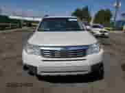 2010 Subaru Forester X Premium с VIN JF2SH6CC6AH786921, выставлен на аукционе Copart как лот 71110555 с пробегом 170 752 миль миль и Списание • Salvage title. История ставок и продаж доступна на DreamBid. Изображение 5.