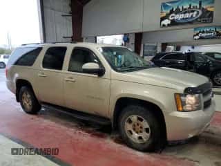 2012 Chevrolet Suburban LS с VIN 1GNSKHE73CR128246, выставлен на аукционе Copart как лот 85571945 с пробегом 277 669 миль миль и Списание • Salvage title. История ставок и продаж доступна на DreamBid. Изображение 4.