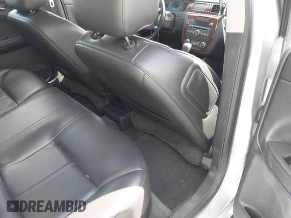 2011 Chevrolet Impala LT Retail с VIN 2G1WB5EK8B1125968, выставлен на аукционе IAAI как лот 43122783 с пробегом 90 594 миль миль и . История ставок и продаж доступна на DreamBid. Изображение 8.